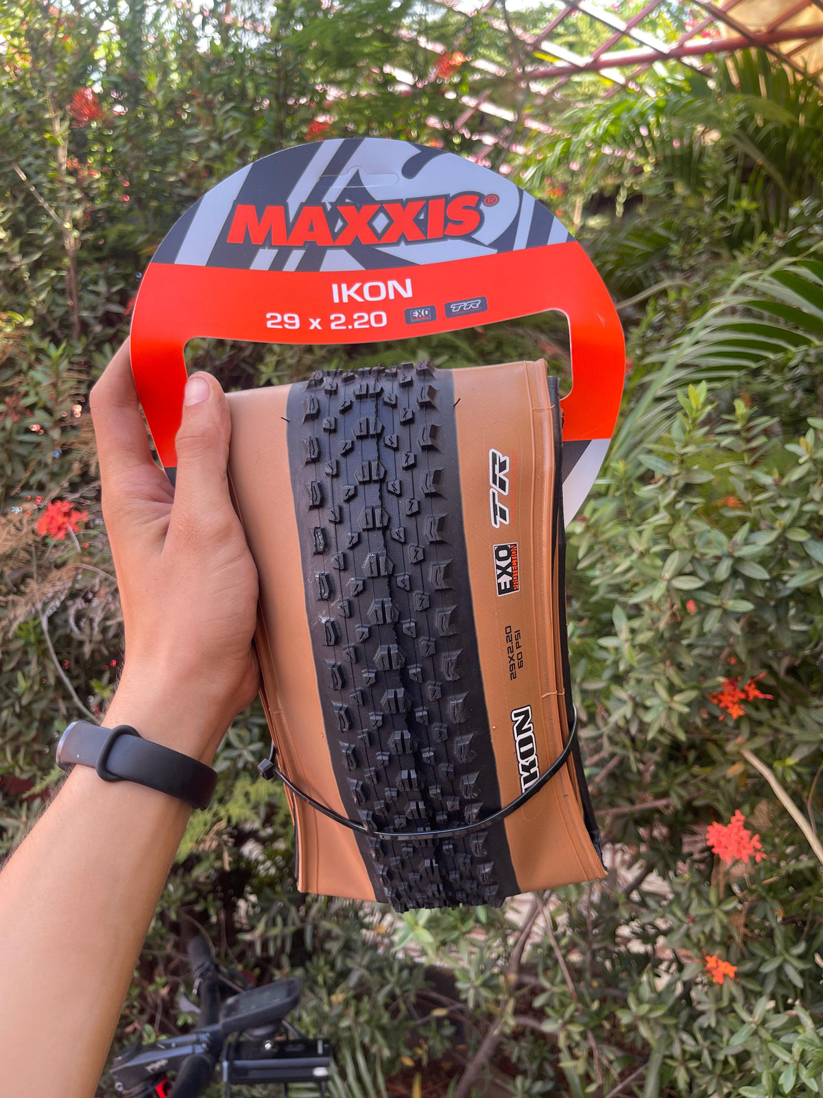 LLANTA MAXXIS IKON 29x2.20 CAFE TUBULAR EXO 60TPI M319P