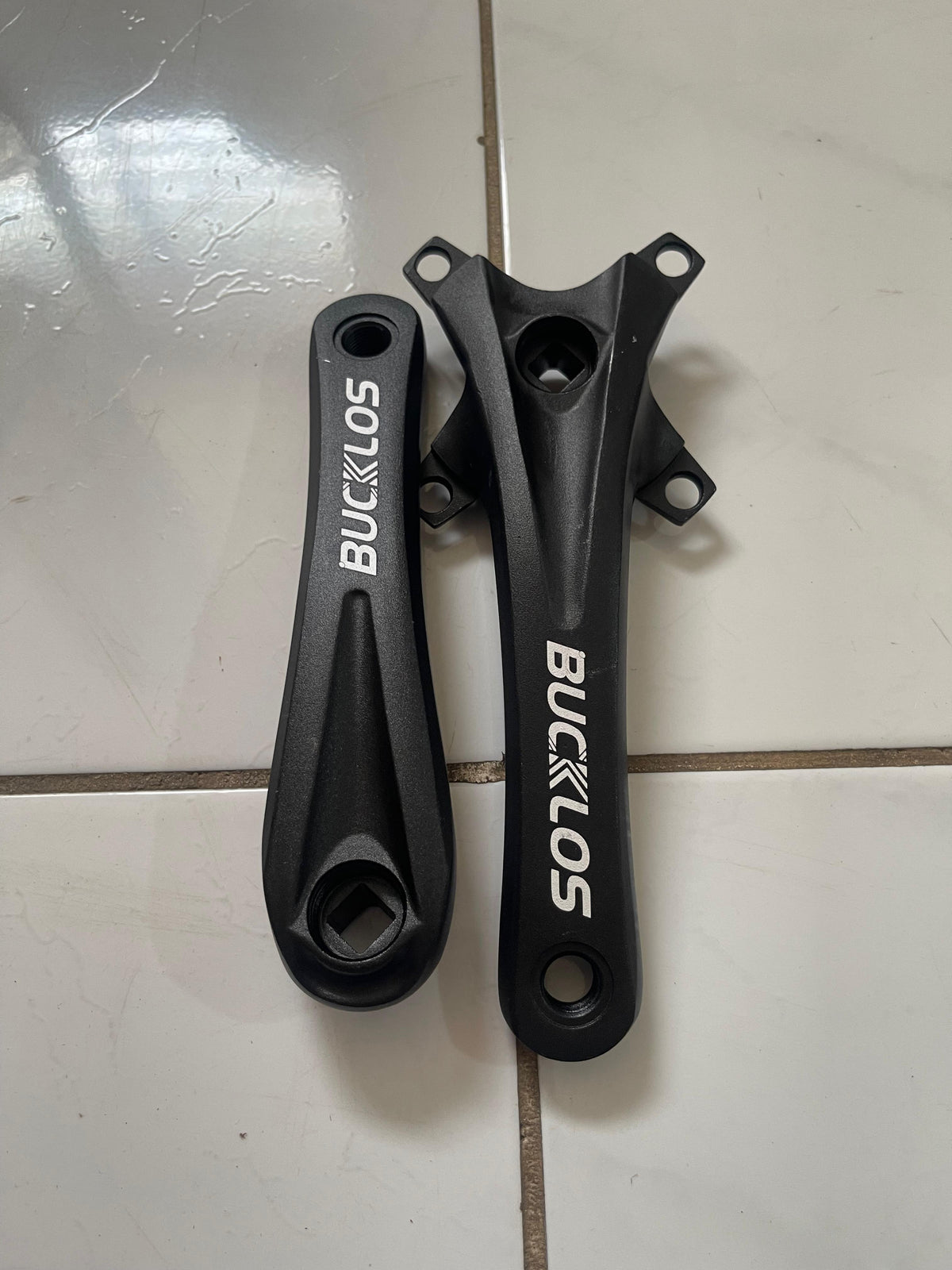 BIELAS BUCKLOS EJE CUADRANTE  104BCD